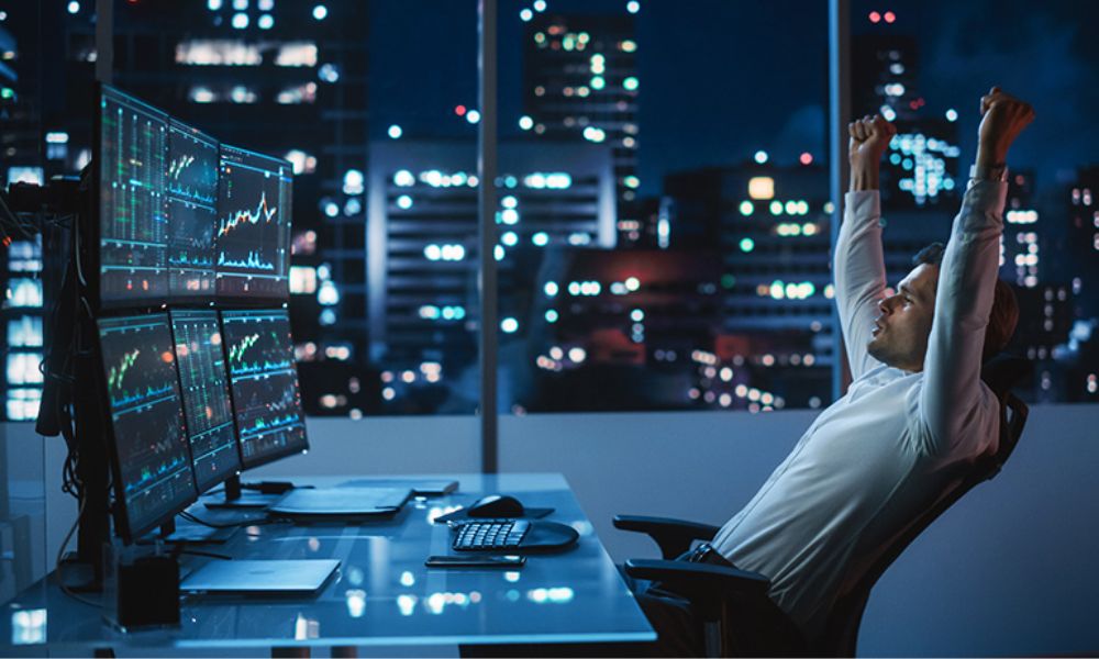 Hoạt động của Day Trader sau giờ giao dịch.jpg