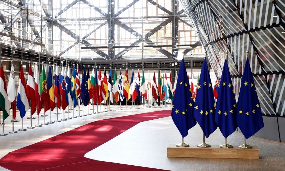 EEA hoạt động dựa trên việc mở rộng các quy định của thị trường nội địa EU