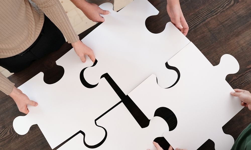 Chiến lược trong giao dịch song hành mạo hiểm|Tổng quan về giao dịch song hành mạo hiểm|Những ưu điểm và rủi ro tiềm ẩn|Cách thức hoạt động của giao dịch song hành mạo hiểm