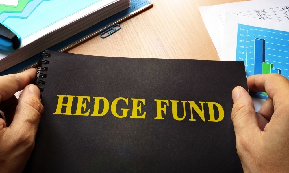 Lịch sử và hoạt động của quỹ Hedge Fund|Cách thức hoạt động của quỹ Hedge Fund|Những cơ hội và rủi ro khi đầu tư vào quỹ|Một vài lưu ý khi đầu tư vào quỹ Hedge Fund|Sơ lược về quỹ Hedge Fun